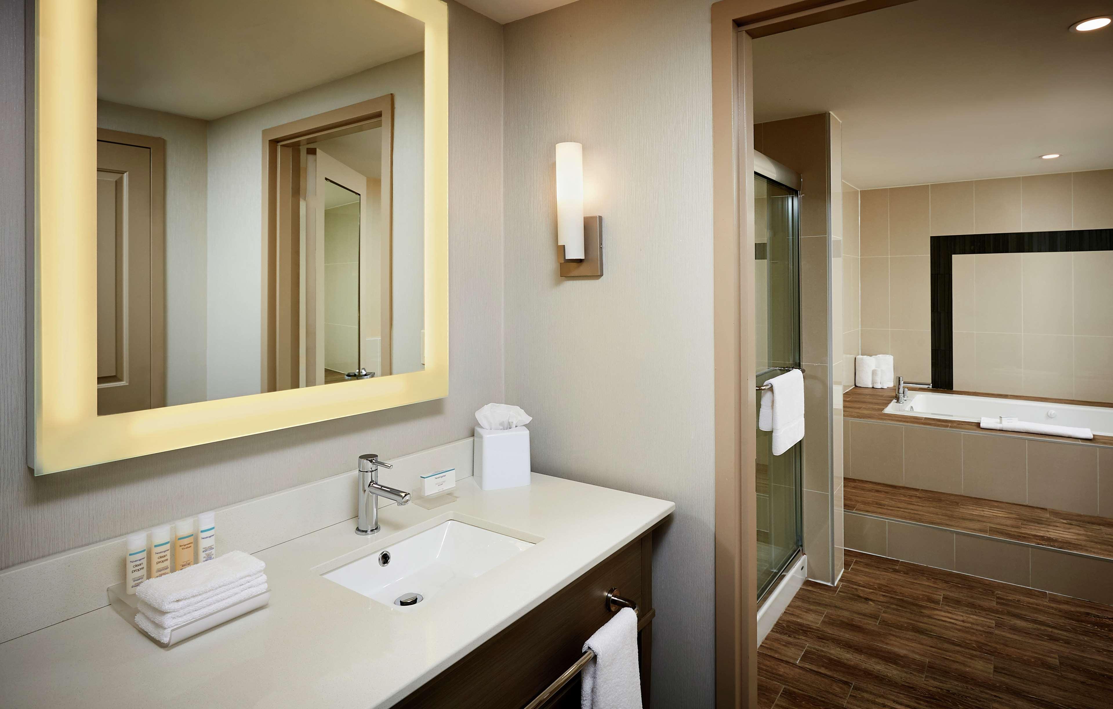 Homewood Suites By Hilton North Bay Ngoại thất bức ảnh